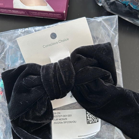 Hair Accessories new never worn - Picture 5 of 5